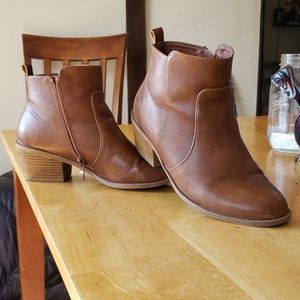 Fashion Focus size 8 bootie